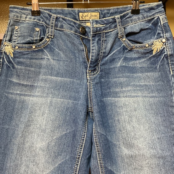 Earl Jean - Picture 5 of 7